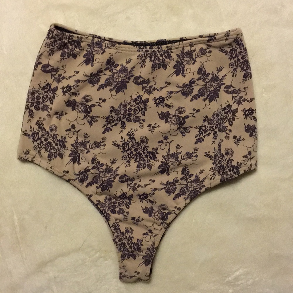 TwentySauce high waisted cheeky bottoms